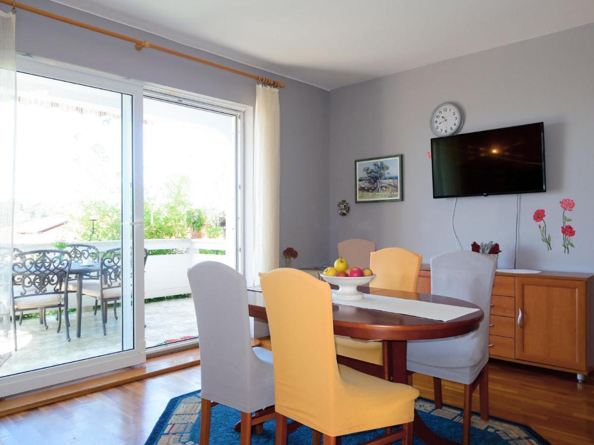 Apartment Hoba By Interhome Banjol ภายนอก รูปภาพ